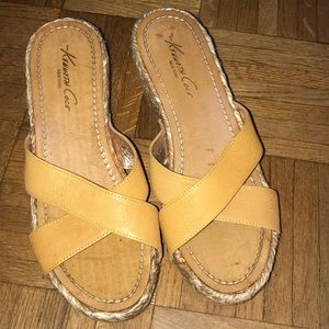 Kenneth Cole Platform Sandal